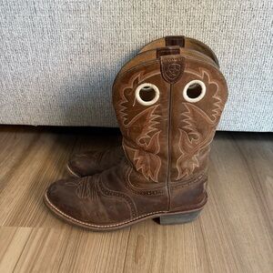 Ariat Women’s Brown Leather Cowboy Boots